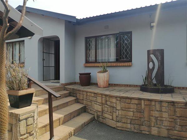 4 Bedroom Property for Sale in Veld En Vlei KwaZulu-Natal