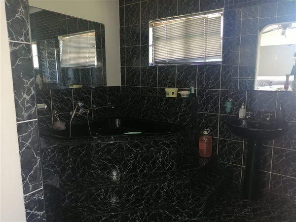 3 Bedroom Property for Sale in Veld En Vlei KwaZulu-Natal