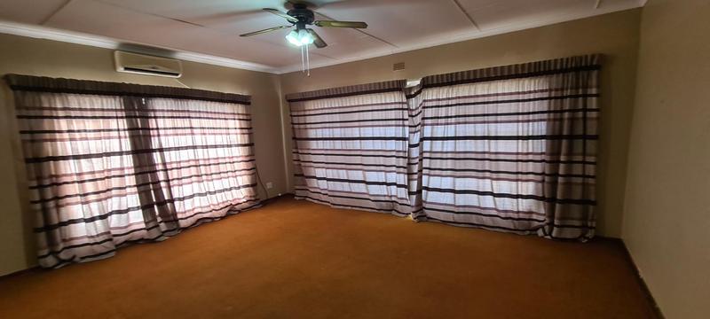 3 Bedroom Property for Sale in Dundee KwaZulu-Natal