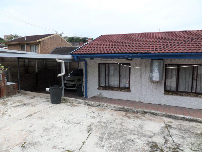 3 Bedroom Property for Sale in Chatsworth KwaZulu-Natal