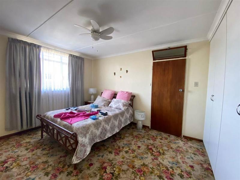 3 Bedroom Property for Sale in Woodhaven KwaZulu-Natal