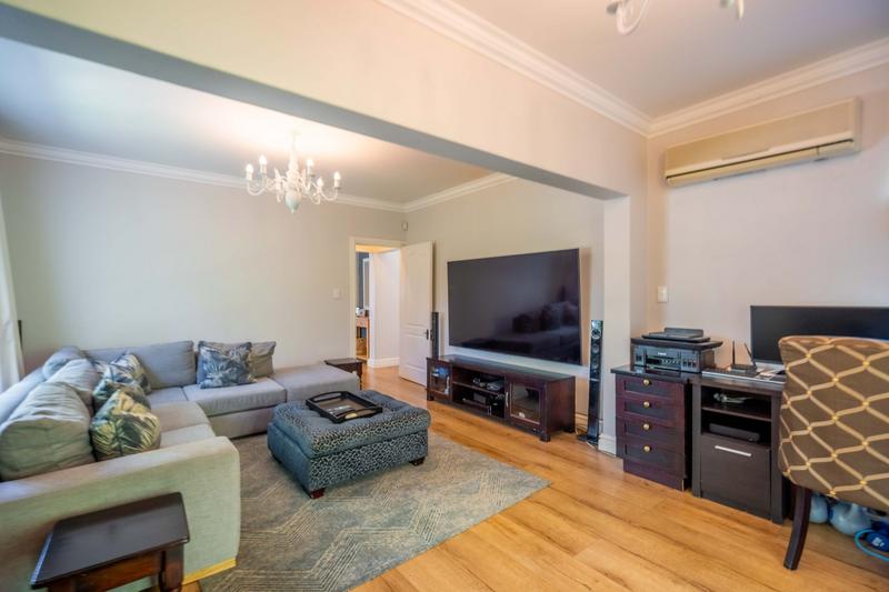 4 Bedroom Property for Sale in Kloof KwaZulu-Natal