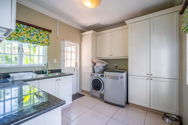 4 Bedroom Property for Sale in Kloof KwaZulu-Natal