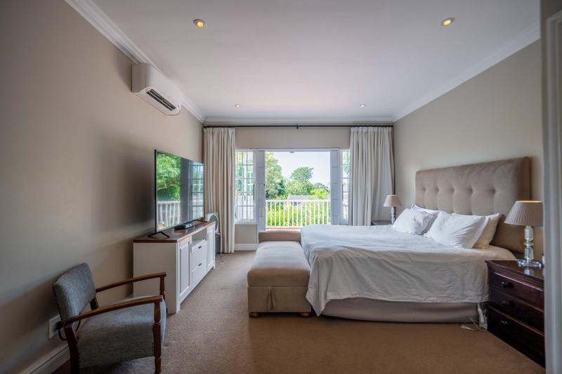 4 Bedroom Property for Sale in Kloof KwaZulu-Natal