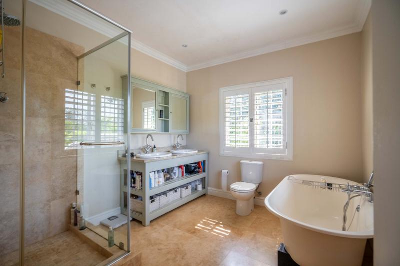 4 Bedroom Property for Sale in Kloof KwaZulu-Natal