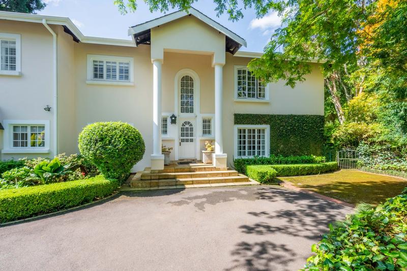 4 Bedroom Property for Sale in Kloof KwaZulu-Natal