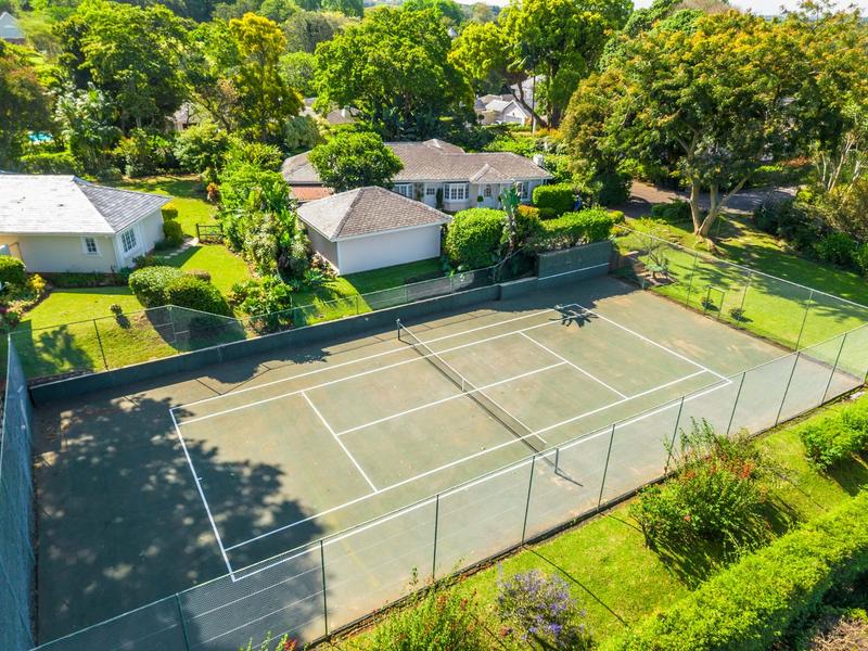 4 Bedroom Property for Sale in Kloof KwaZulu-Natal