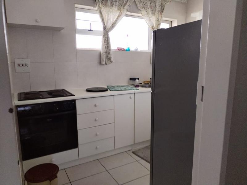 To Let 2 Bedroom Property for Rent in Amanzimtoti KwaZulu-Natal