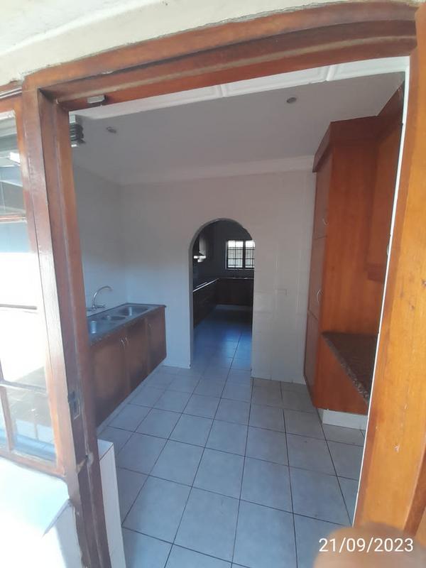 To Let 3 Bedroom Property for Rent in La Lucia KwaZulu-Natal