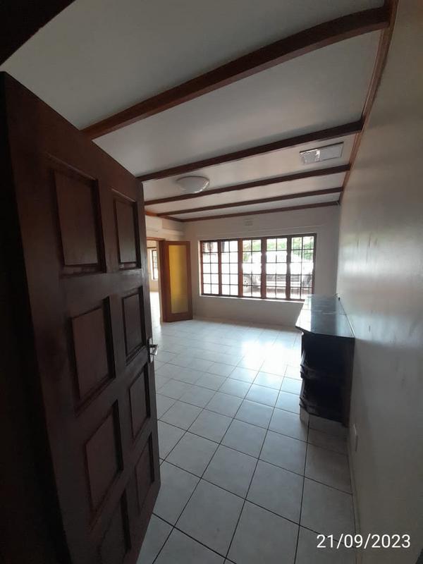 To Let 3 Bedroom Property for Rent in La Lucia KwaZulu-Natal