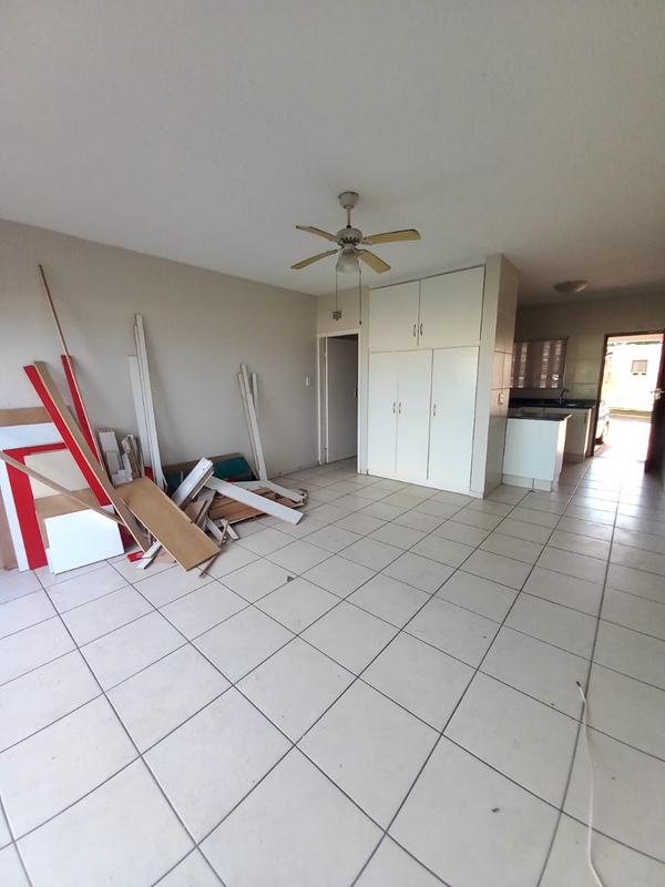 1 Bedroom Property for Sale in Margate Beach KwaZulu-Natal