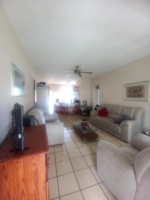 2 Bedroom Property for Sale in Manaba Beach KwaZulu-Natal