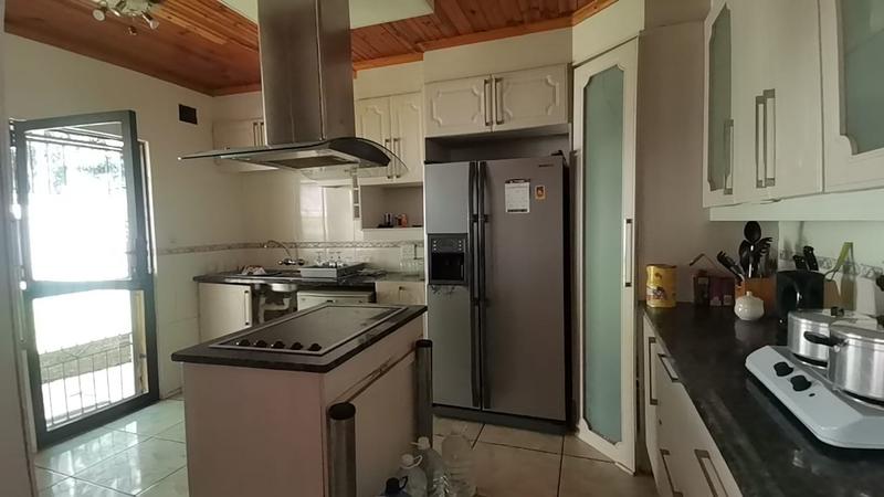 3 Bedroom Property for Sale in Port Edward KwaZulu-Natal