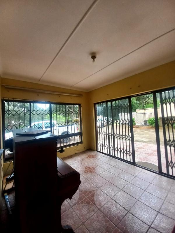 3 Bedroom Property for Sale in Port Edward KwaZulu-Natal