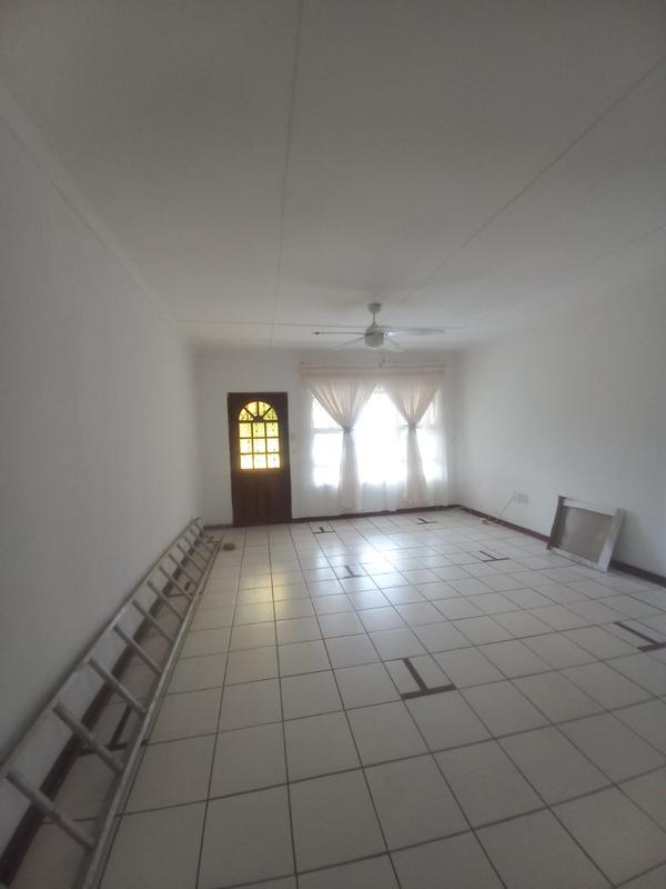 3 Bedroom Property for Sale in Port Edward KwaZulu-Natal