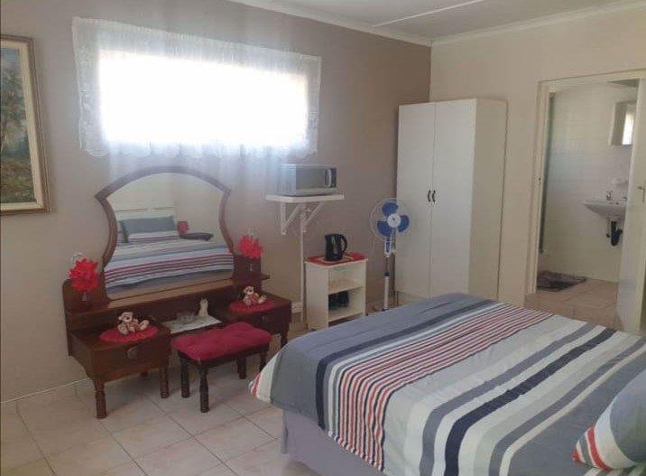 4 Bedroom Property for Sale in St Michaels On Sea KwaZulu-Natal