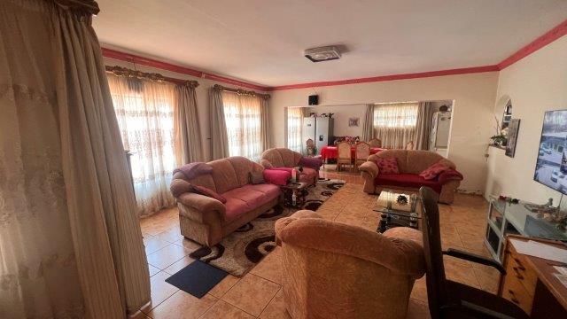 4 Bedroom Property for Sale in Northdene KwaZulu-Natal