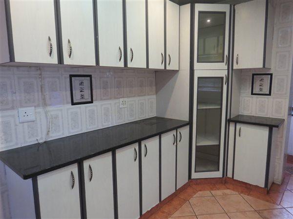 To Let 3 Bedroom Property for Rent in Duffs Road KwaZulu-Natal