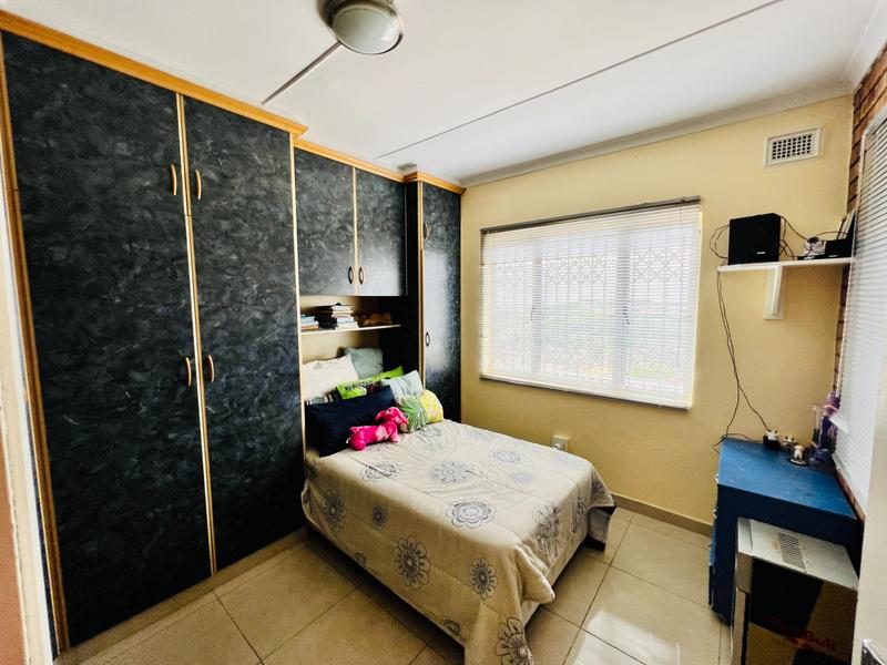 6 Bedroom Property for Sale in Moorton KwaZulu-Natal