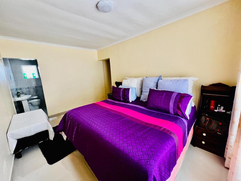 5 Bedroom Property for Sale in Shallcross KwaZulu-Natal