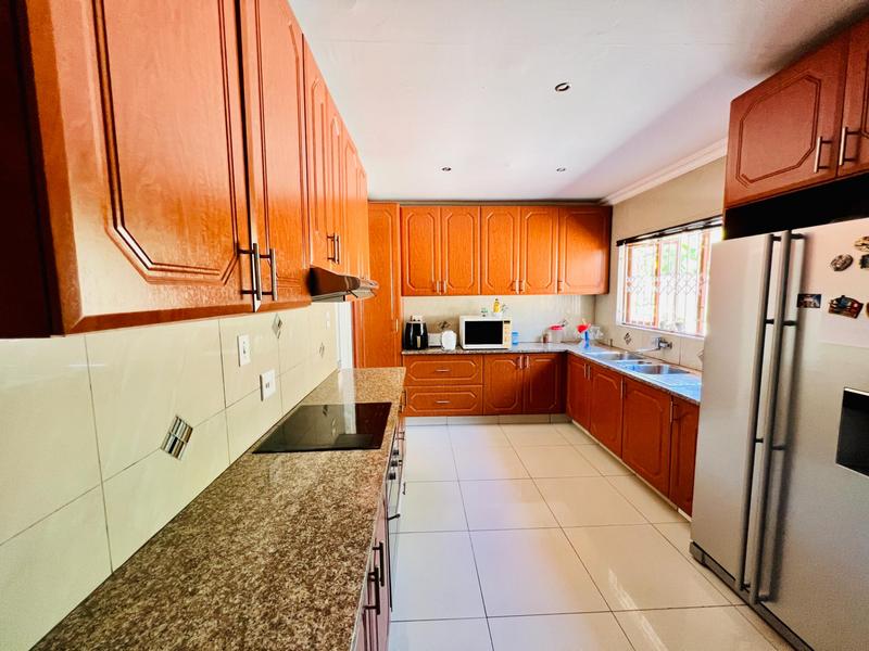 4 Bedroom Property for Sale in Avoca KwaZulu-Natal