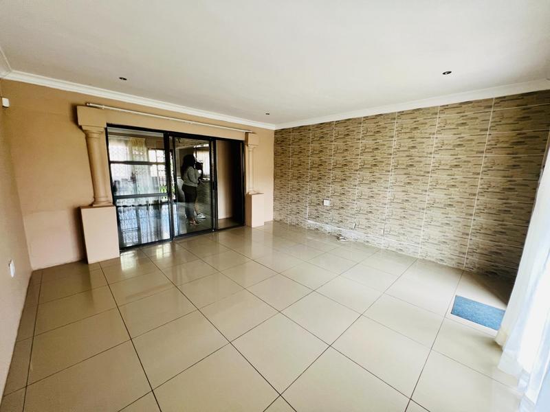 9 Bedroom Property for Sale in Inanda KwaZulu-Natal
