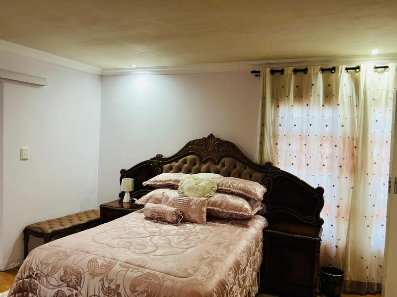 6 Bedroom Property for Sale in Castle Hill KwaZulu-Natal