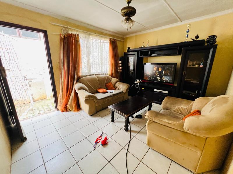 4 Bedroom Property for Sale in Newlands West KwaZulu-Natal
