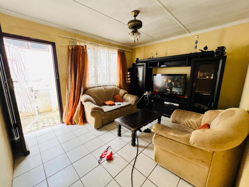 4 Bedroom Property for Sale in Newlands West KwaZulu-Natal