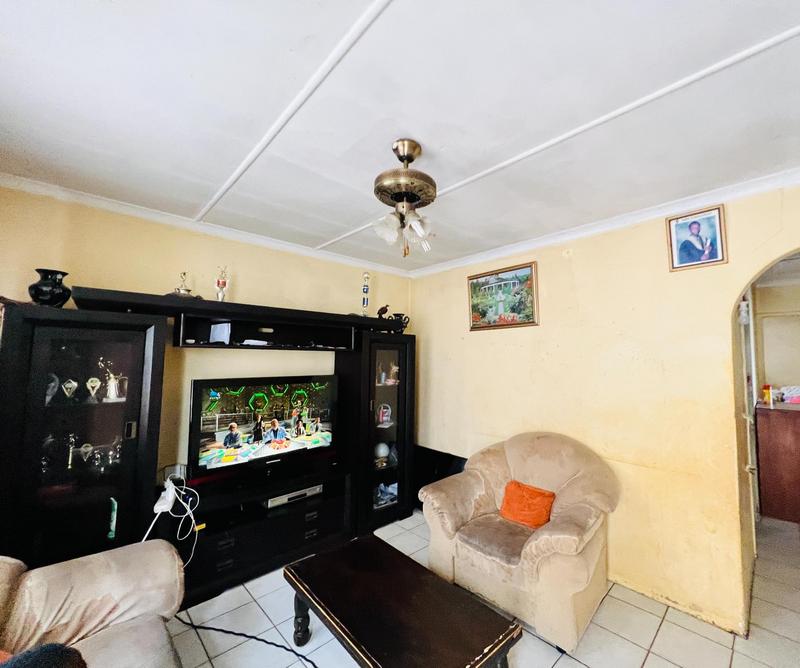 4 Bedroom Property for Sale in Newlands West KwaZulu-Natal