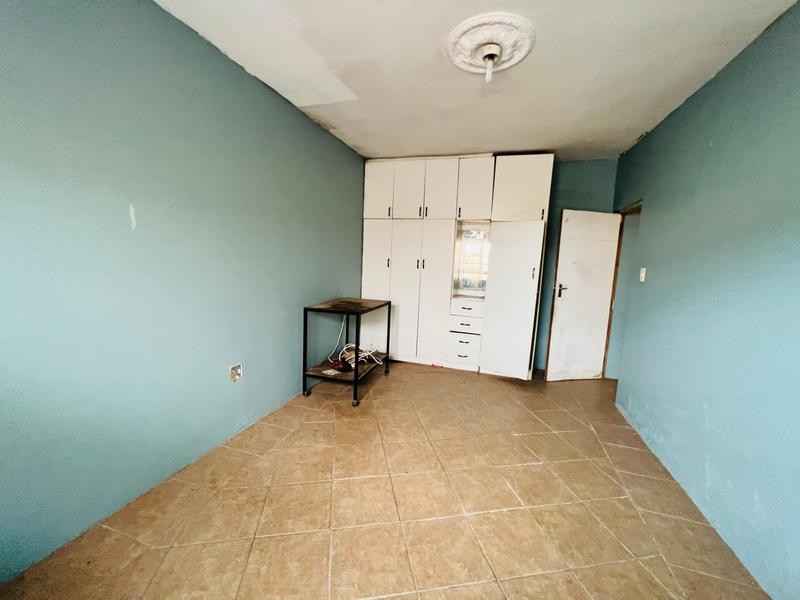 4 Bedroom Property for Sale in Newlands West KwaZulu-Natal