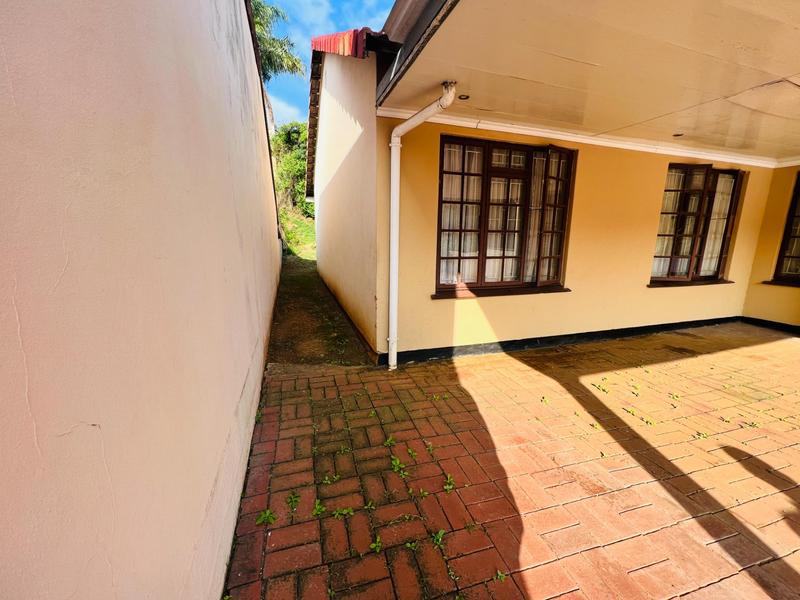 3 Bedroom Property for Sale in Newlands West KwaZulu-Natal