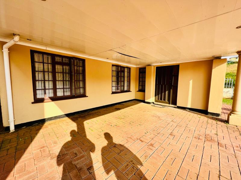 3 Bedroom Property for Sale in Newlands West KwaZulu-Natal