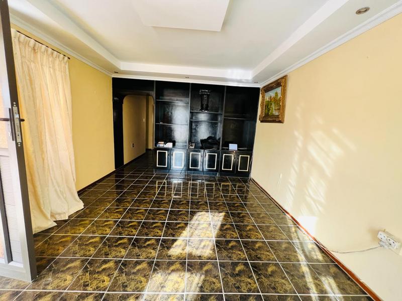 3 Bedroom Property for Sale in Newlands West KwaZulu-Natal