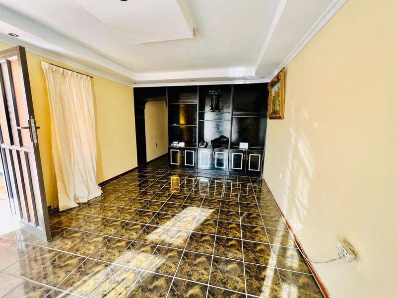 3 Bedroom Property for Sale in Newlands West KwaZulu-Natal