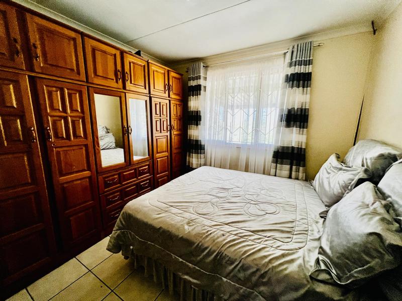 4 Bedroom Property for Sale in Newlands West KwaZulu-Natal