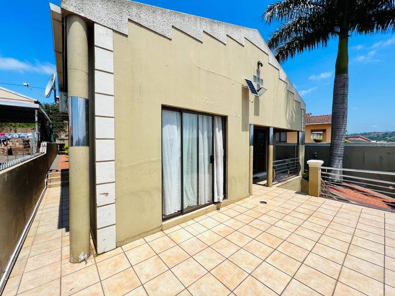 4 Bedroom Property for Sale in Newlands West KwaZulu-Natal