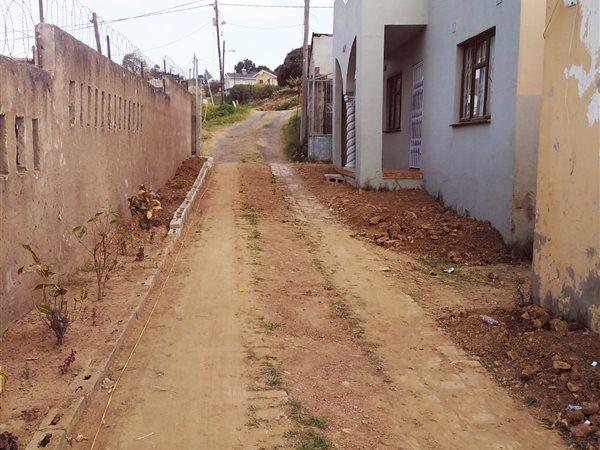 7 Bedroom Property for Sale in Ntuzuma KwaZulu-Natal