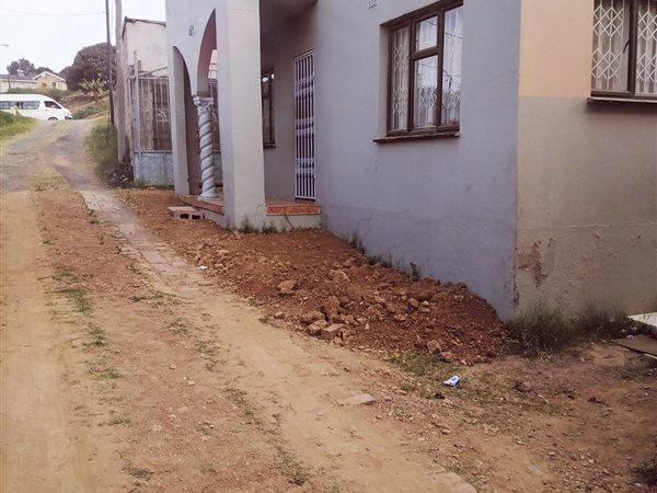 7 Bedroom Property for Sale in Ntuzuma KwaZulu-Natal