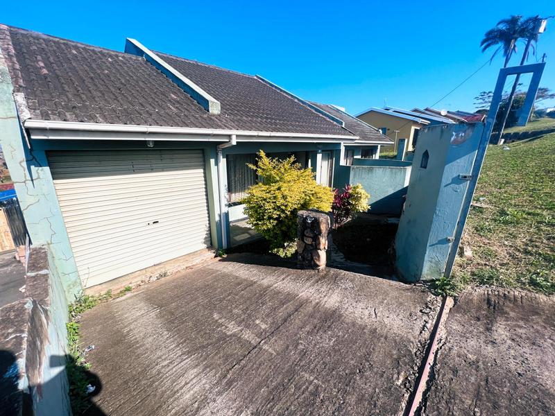 5 Bedroom Property for Sale in Ntuzuma KwaZulu-Natal