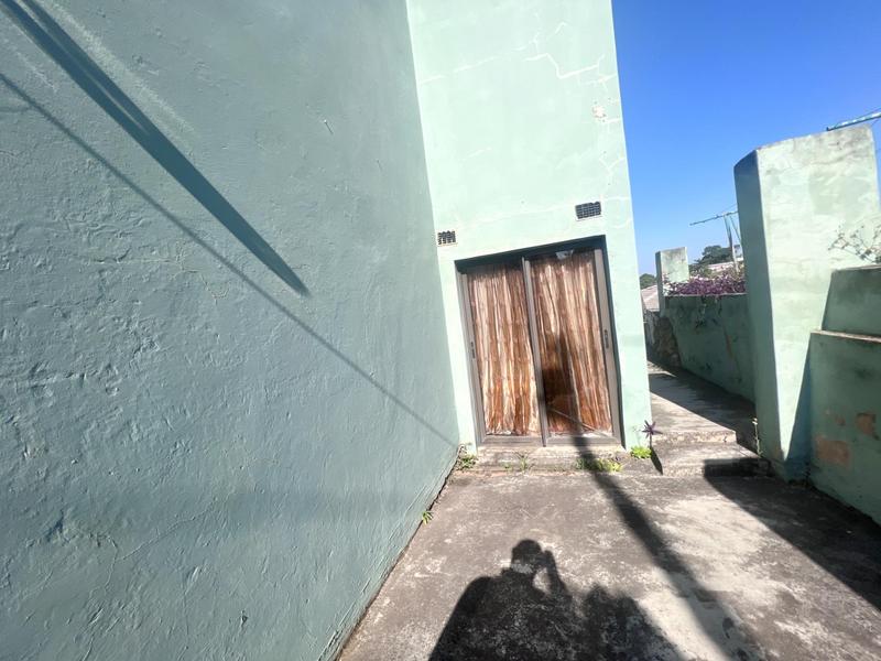 5 Bedroom Property for Sale in Ntuzuma KwaZulu-Natal