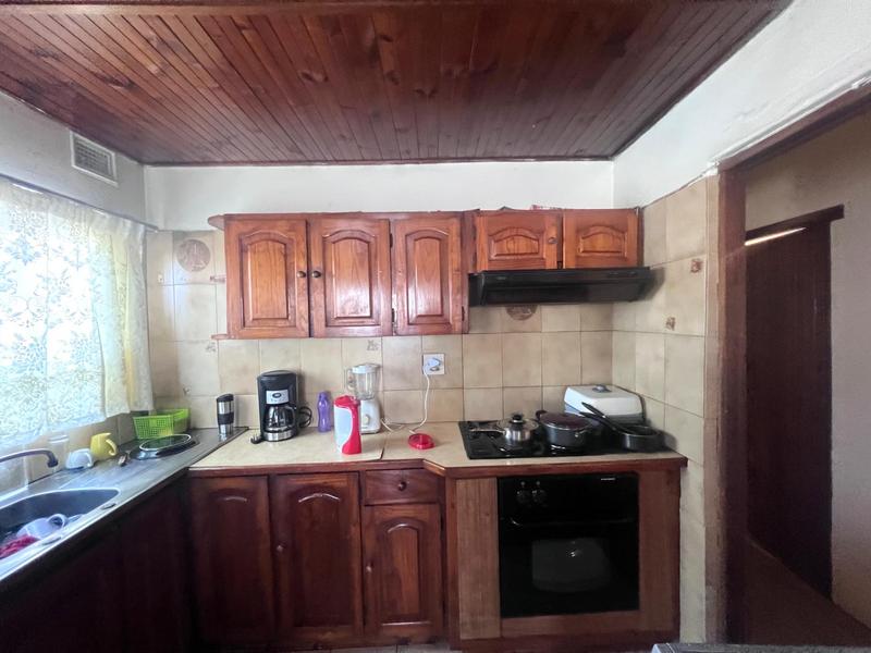 5 Bedroom Property for Sale in Ntuzuma KwaZulu-Natal