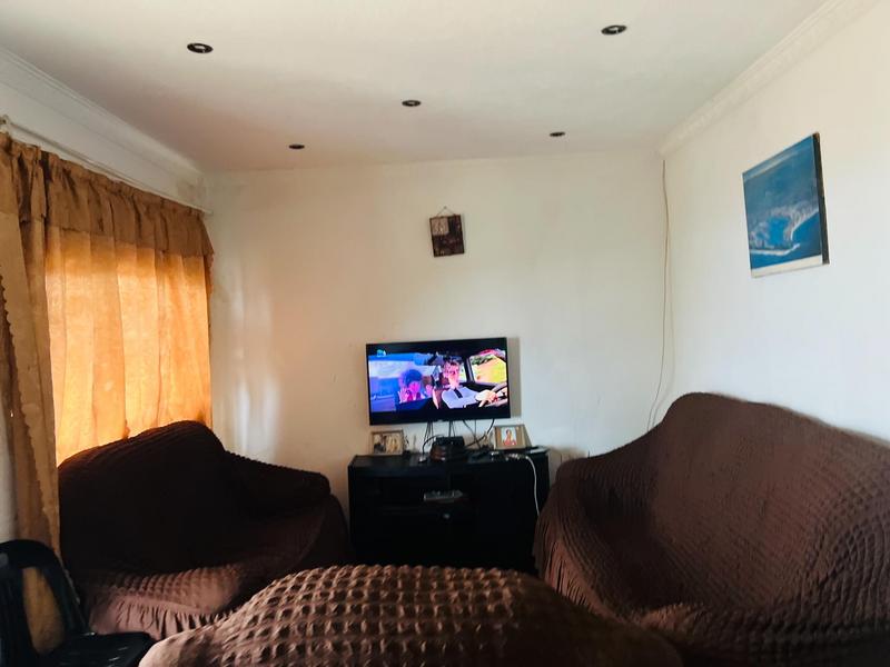 2 Bedroom Property for Sale in Ntuzuma KwaZulu-Natal