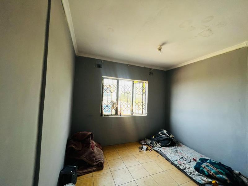 3 Bedroom Property for Sale in Ntuzuma KwaZulu-Natal