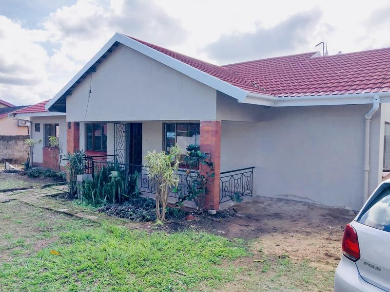 5 Bedroom Property for Sale in Sandfield KwaZulu-Natal