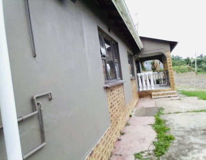 3 Bedroom Property for Sale in Umlazi KwaZulu-Natal