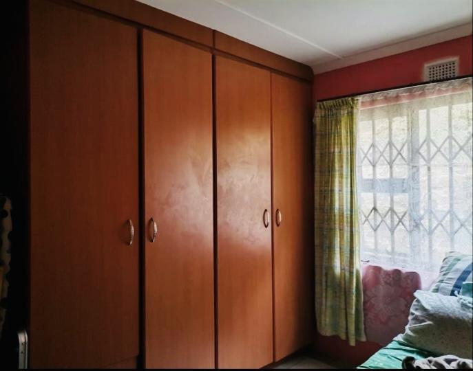 3 Bedroom Property for Sale in Umlazi KwaZulu-Natal