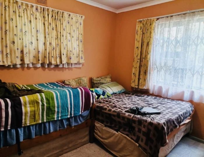 3 Bedroom Property for Sale in Umlazi KwaZulu-Natal