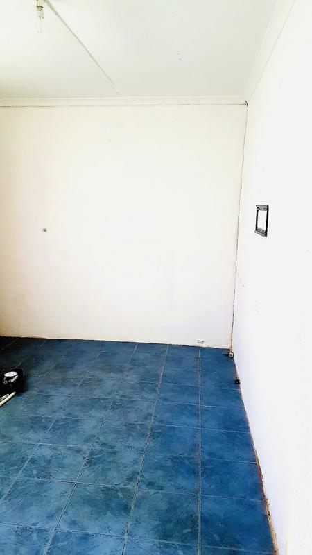 2 Bedroom Property for Sale in Umlazi KwaZulu-Natal