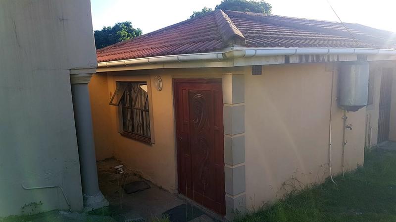 4 Bedroom Property for Sale in Umlazi KwaZulu-Natal